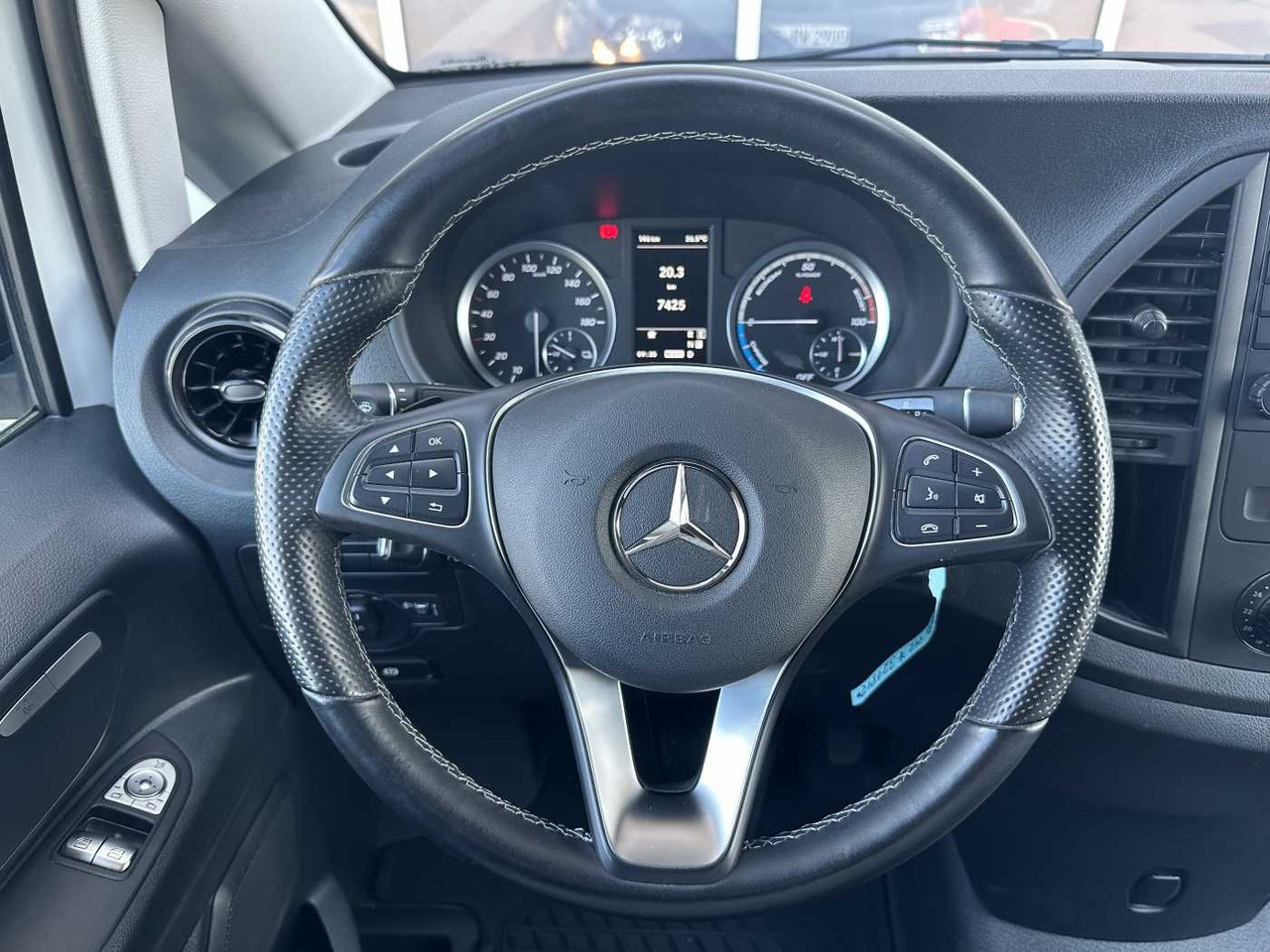 Väike kaubik, Elektrikaubik Mercedes-Benz eVito 112 Klima Kamera Navi SHZ Tempomat: pilt 10