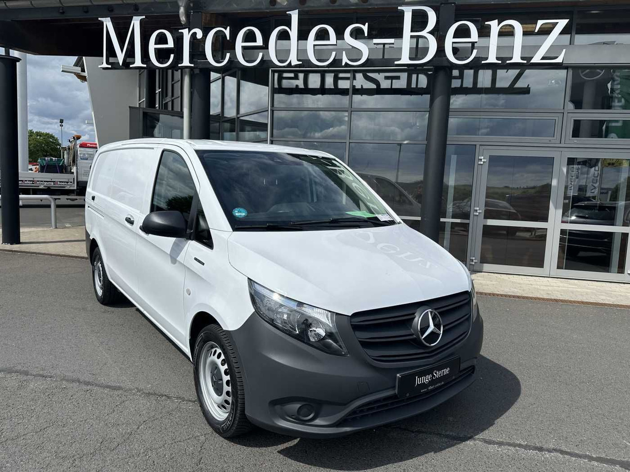 Mercedes-Benz eVito 112 Klima Kamera Navi SHZ Tempomat - Väike kaubik, Elektrikaubik: pilt 1 Mercedes-Benz eVito 112 Klima Kamera Navi SHZ Tempomat - Väike kaubik, Elektrikaubik: pilt 1