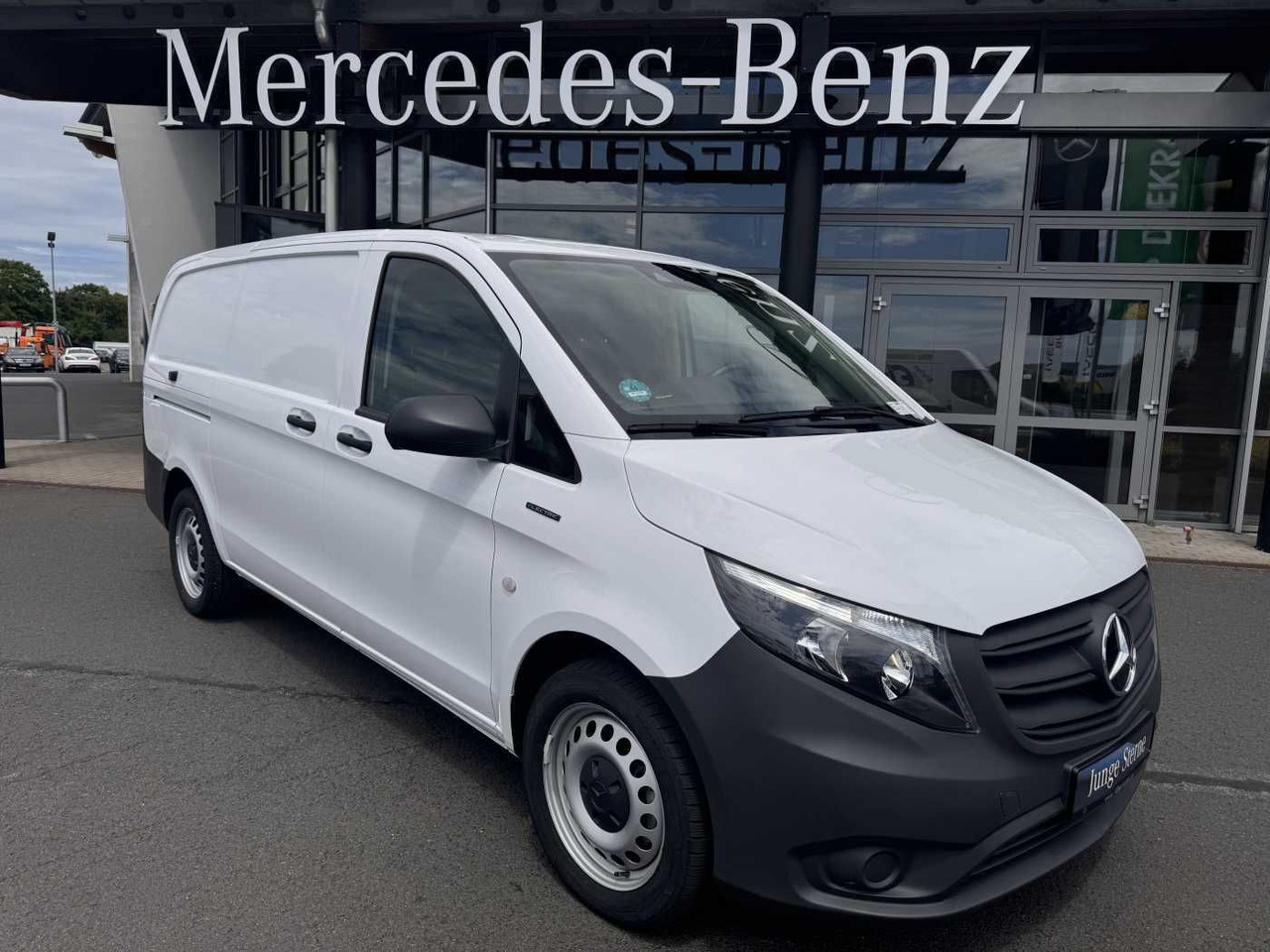Mercedes-Benz eVito 112 Klima Kamera Navi SHZ Tempomat - Väike kaubik, Elektrikaubik: pilt 1 Mercedes-Benz eVito 112 Klima Kamera Navi SHZ Tempomat - Väike kaubik, Elektrikaubik: pilt 1