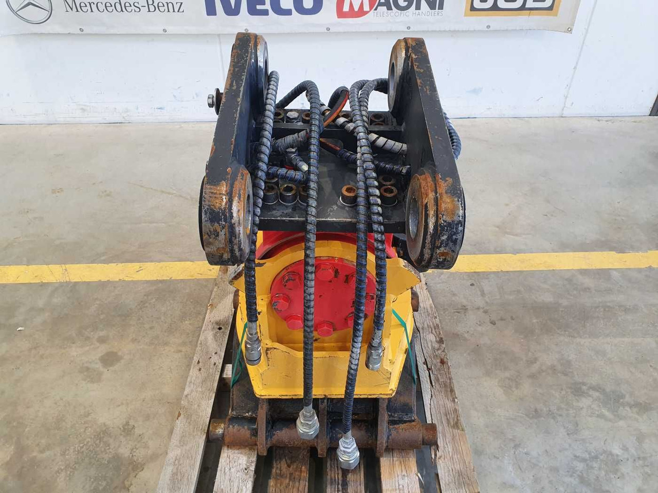 Rädlinger Schwenkrotator CAT M318 / CW 40 / 2016 - Kallutav pöördpea: pilt 2 Rädlinger Schwenkrotator CAT M318 / CW 40 / 2016 - Kallutav pöördpea: pilt 2