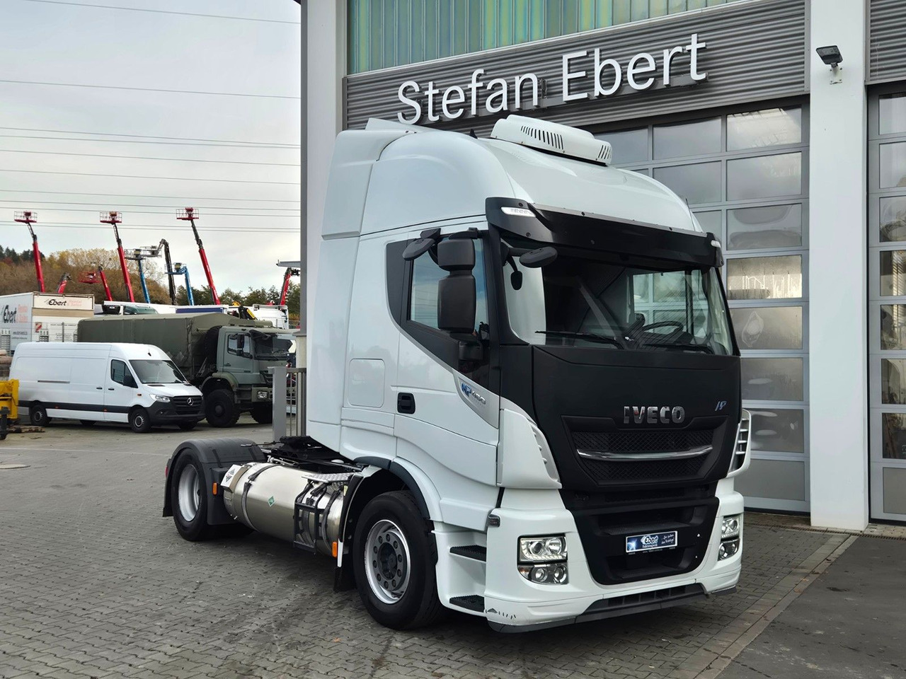 Iveco Stralis 460NP LNG Standklima Xenon 3 Stück - Sadulveok: pilt 2 Iveco Stralis 460NP LNG Standklima Xenon 3 Stück - Sadulveok: pilt 2