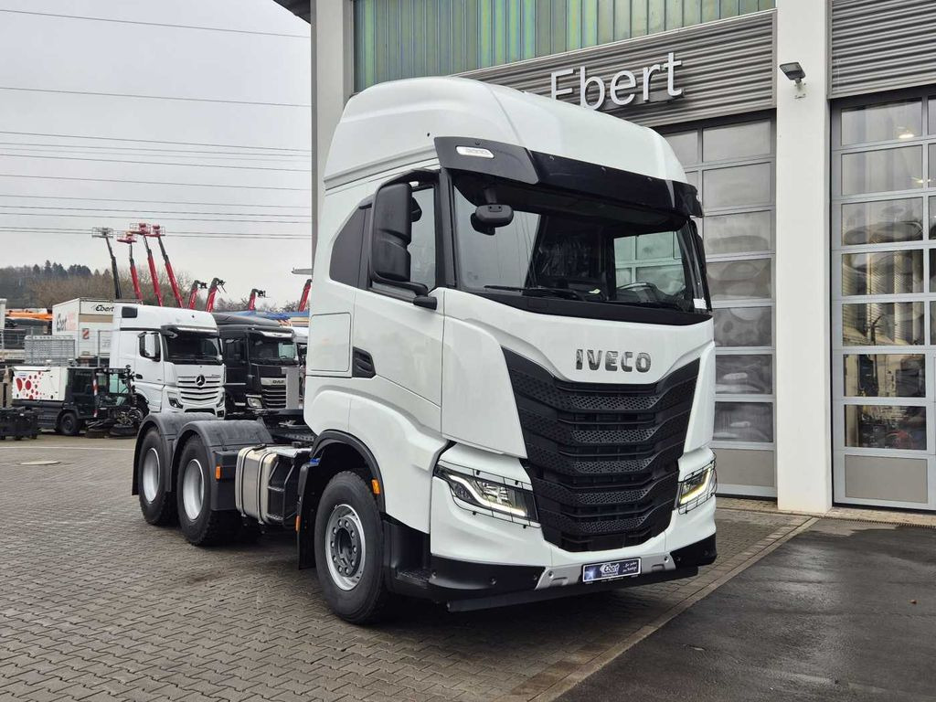 Iveco X-Way AS440X57TZ/P ON+ 6x4 Intarder 2xBett - Sadulveok: pilt 2 Iveco X-Way AS440X57TZ/P ON+ 6x4 Intarder 2xBett - Sadulveok: pilt 2