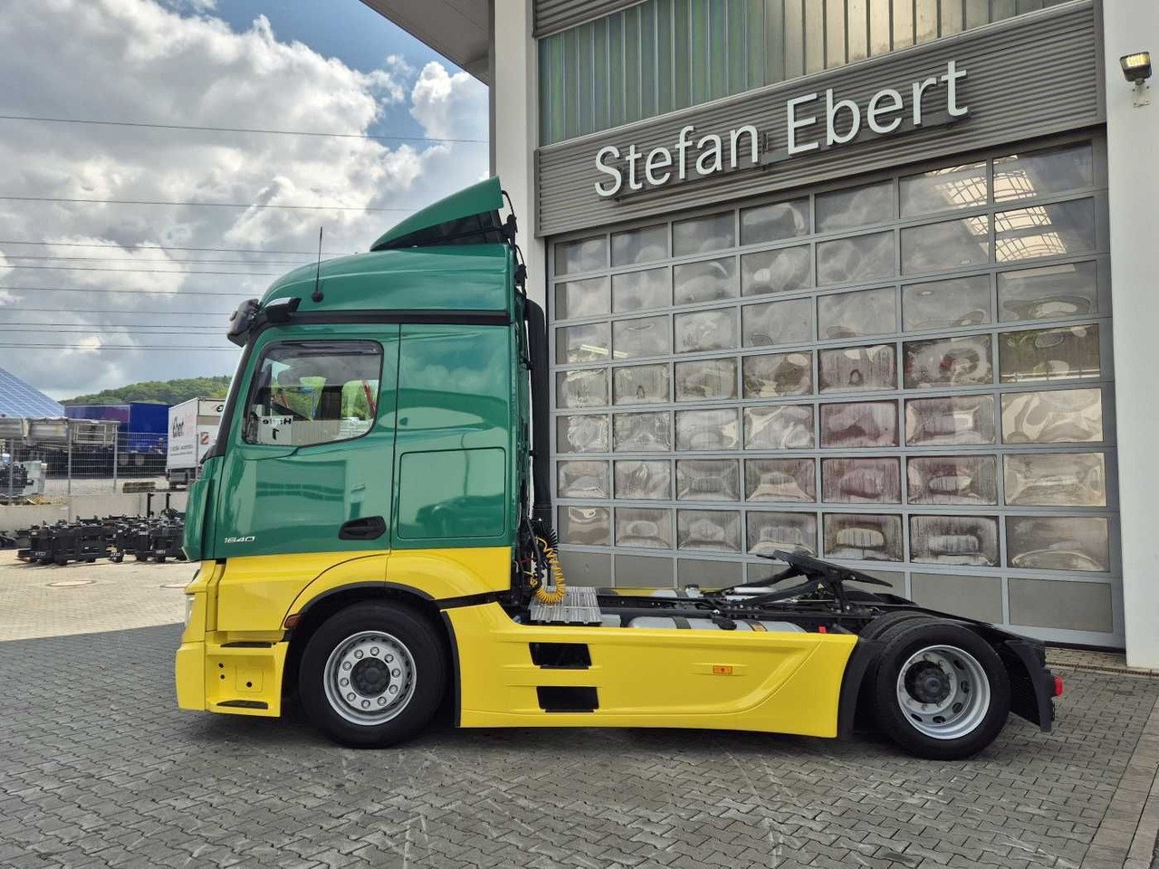 Mercedes-Benz Actros 1840 LSnRL Retarder Hubsattelplatte Xenon - Sadulveok: pilt 5 Mercedes-Benz Actros 1840 LSnRL Retarder Hubsattelplatte Xenon - Sadulveok: pilt 5