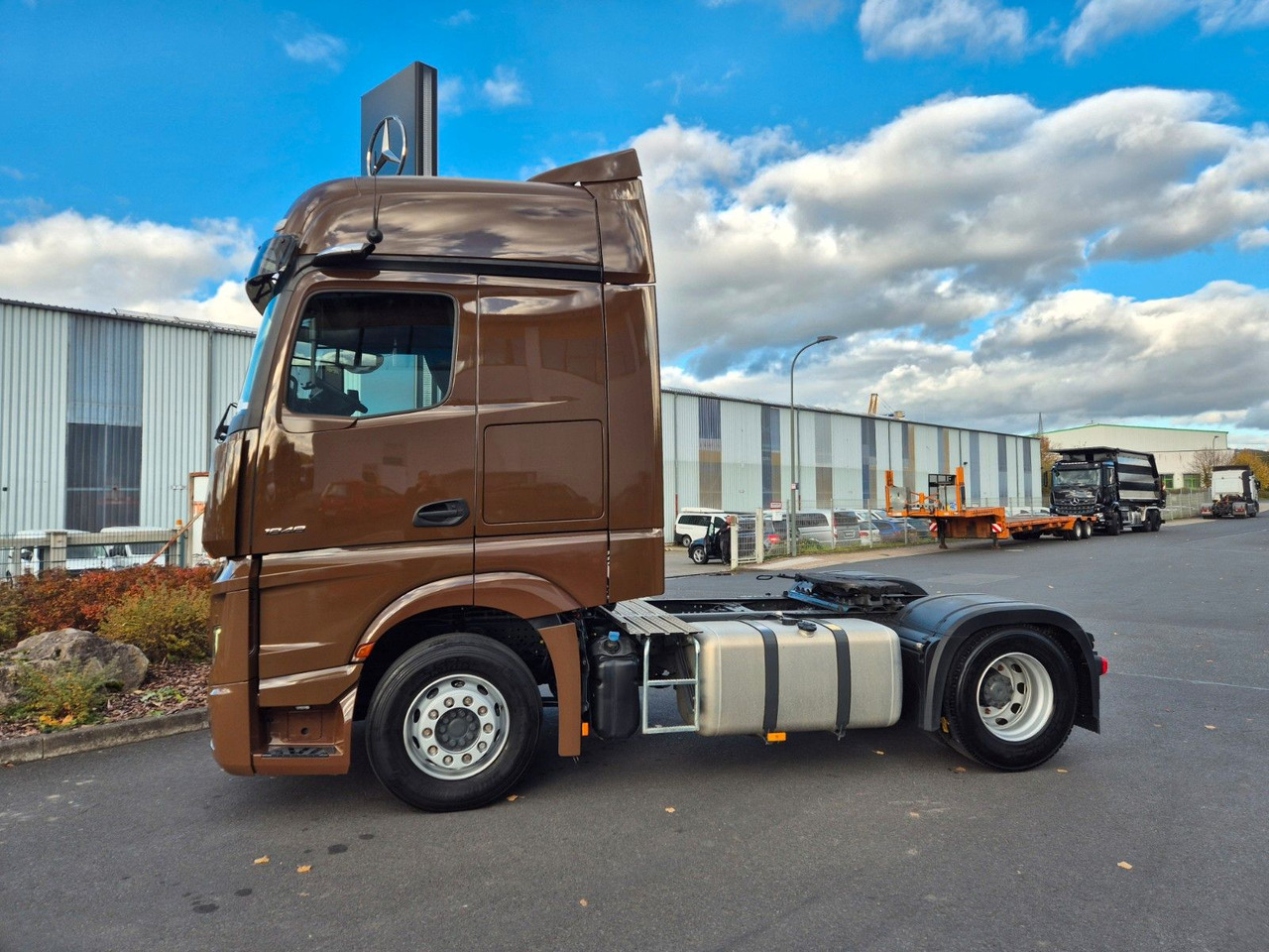 Mercedes-Benz Actros 1848 LS Öl-Retarder Standklima BigSpace - Sadulveok: pilt 5 Mercedes-Benz Actros 1848 LS Öl-Retarder Standklima BigSpace - Sadulveok: pilt 5