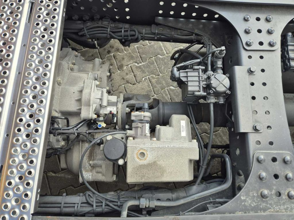 Sadulveok Mercedes-Benz Actros 1848 LSnRL Öl-Retarder MirrorCam PPC DAB: pilt 9