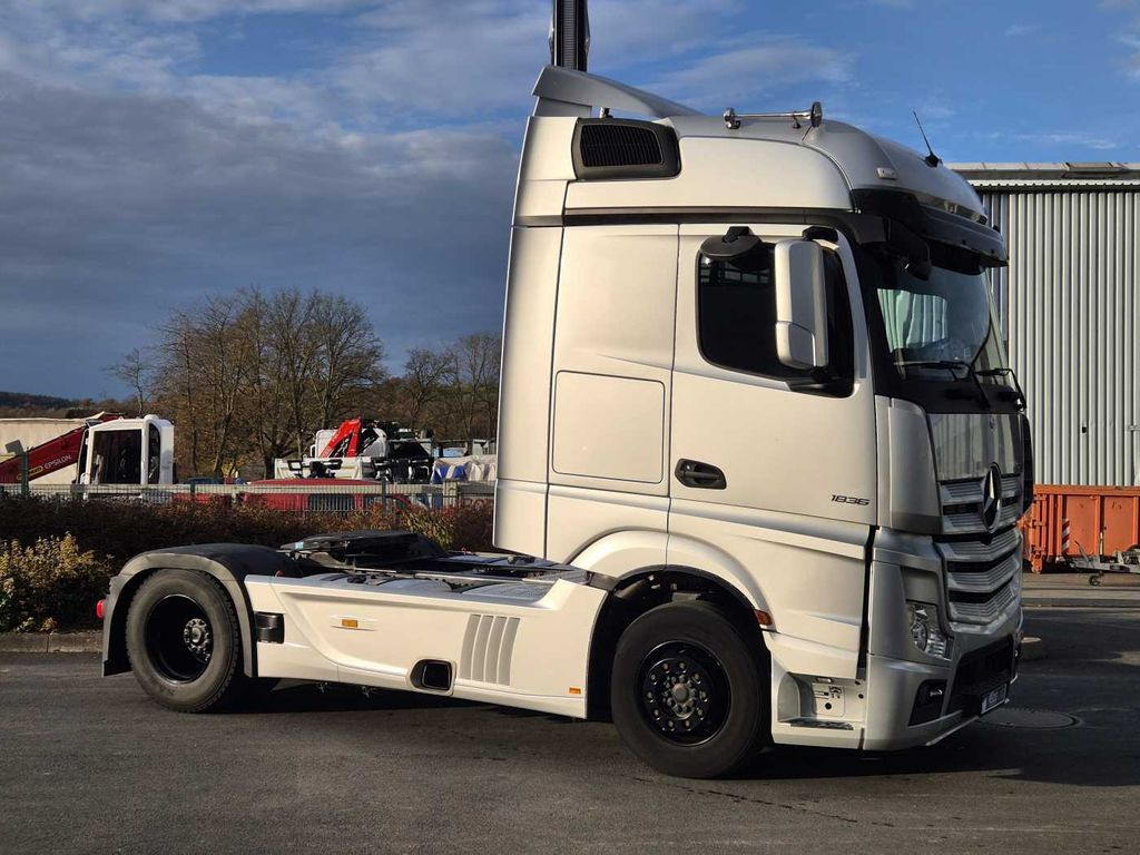 Mercedes-Benz Actros 1851 LS Öl-Retarder HPEB BigSpace PPC - Sadulveok: pilt 4 Mercedes-Benz Actros 1851 LS Öl-Retarder HPEB BigSpace PPC - Sadulveok: pilt 4