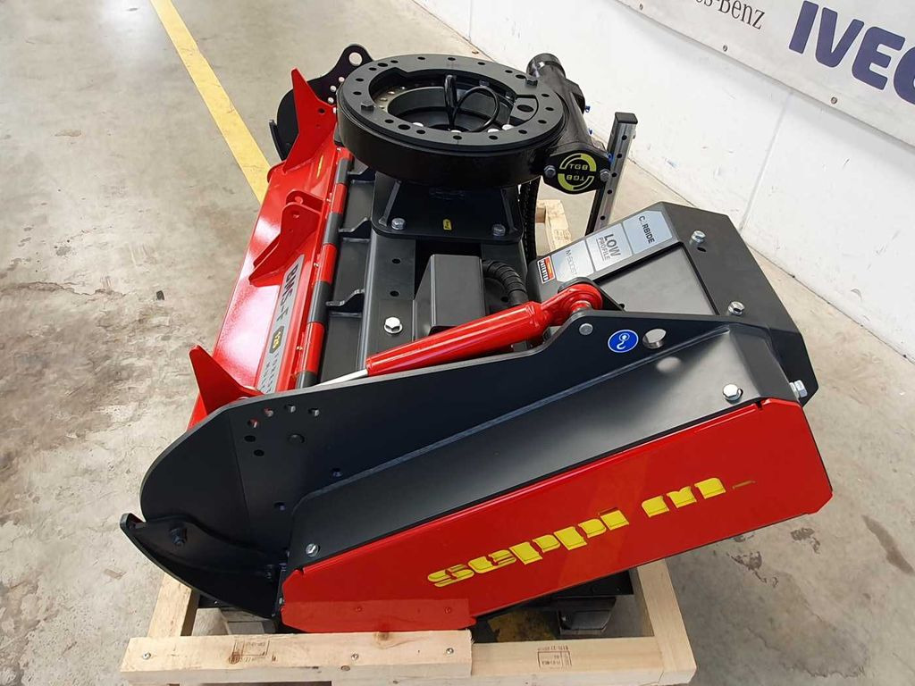 Seppi M. BMS-F 125 Forstmulcher 10-20t Drehmotor - Võsafrees: pilt 4 Seppi M. BMS-F 125 Forstmulcher 10-20t Drehmotor - Võsafrees: pilt 4