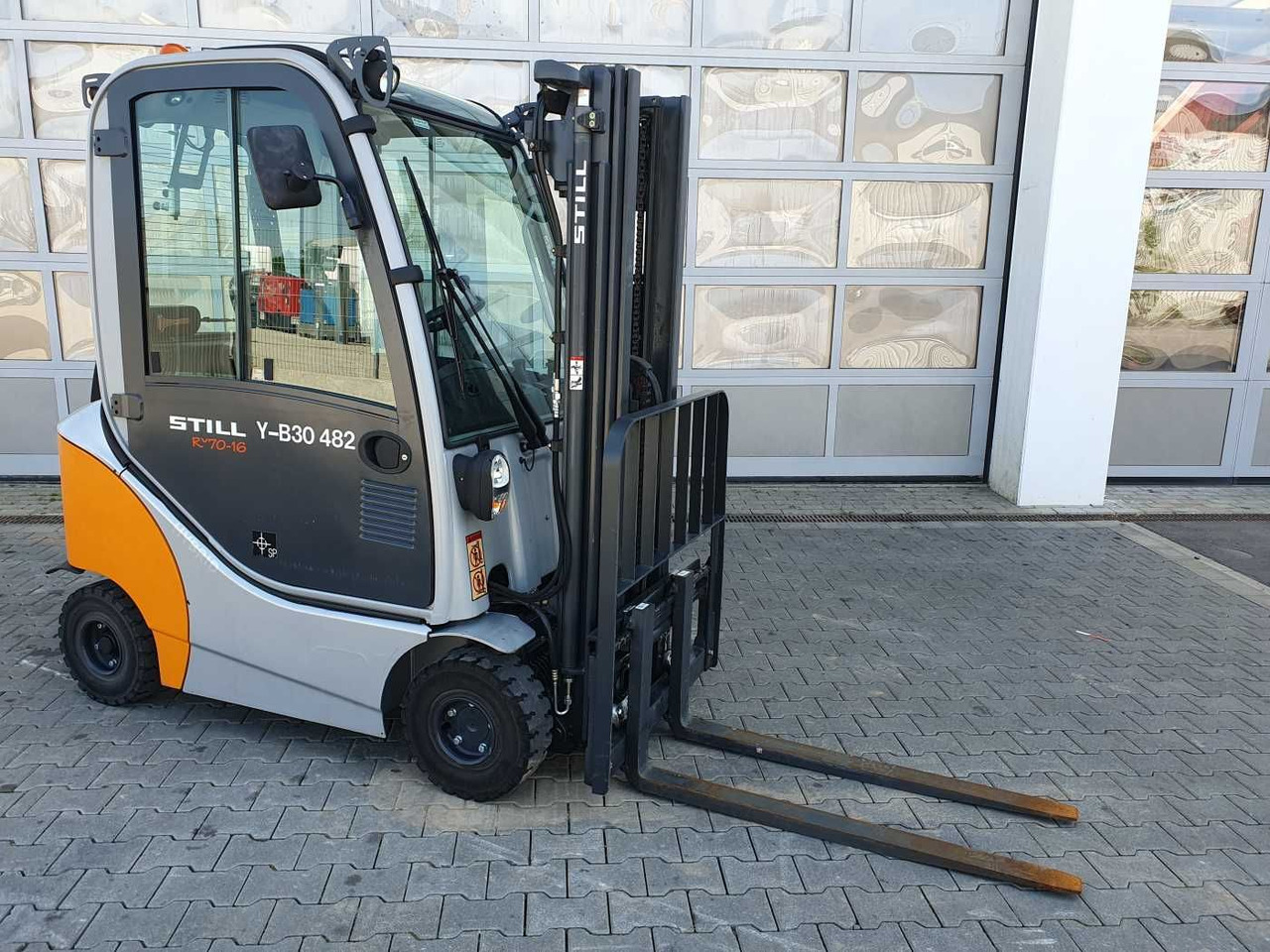 Still RX70-16 / Triplex: 4.60m / nur 576h! / 1.600kg - Diiseltõstuk: pilt 2 Still RX70-16 / Triplex: 4.60m / nur 576h! / 1.600kg - Diiseltõstuk: pilt 2
