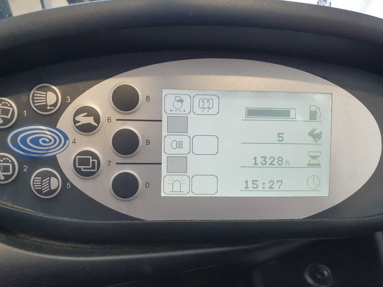 Diiseltõstuk Still RX70-35 / Duplex: 3.40m / nur 1.328h! / SS: pilt 14 Diiseltõstuk Still RX70-35 / Duplex: 3.40m / nur 1.328h! / SS: pilt 14