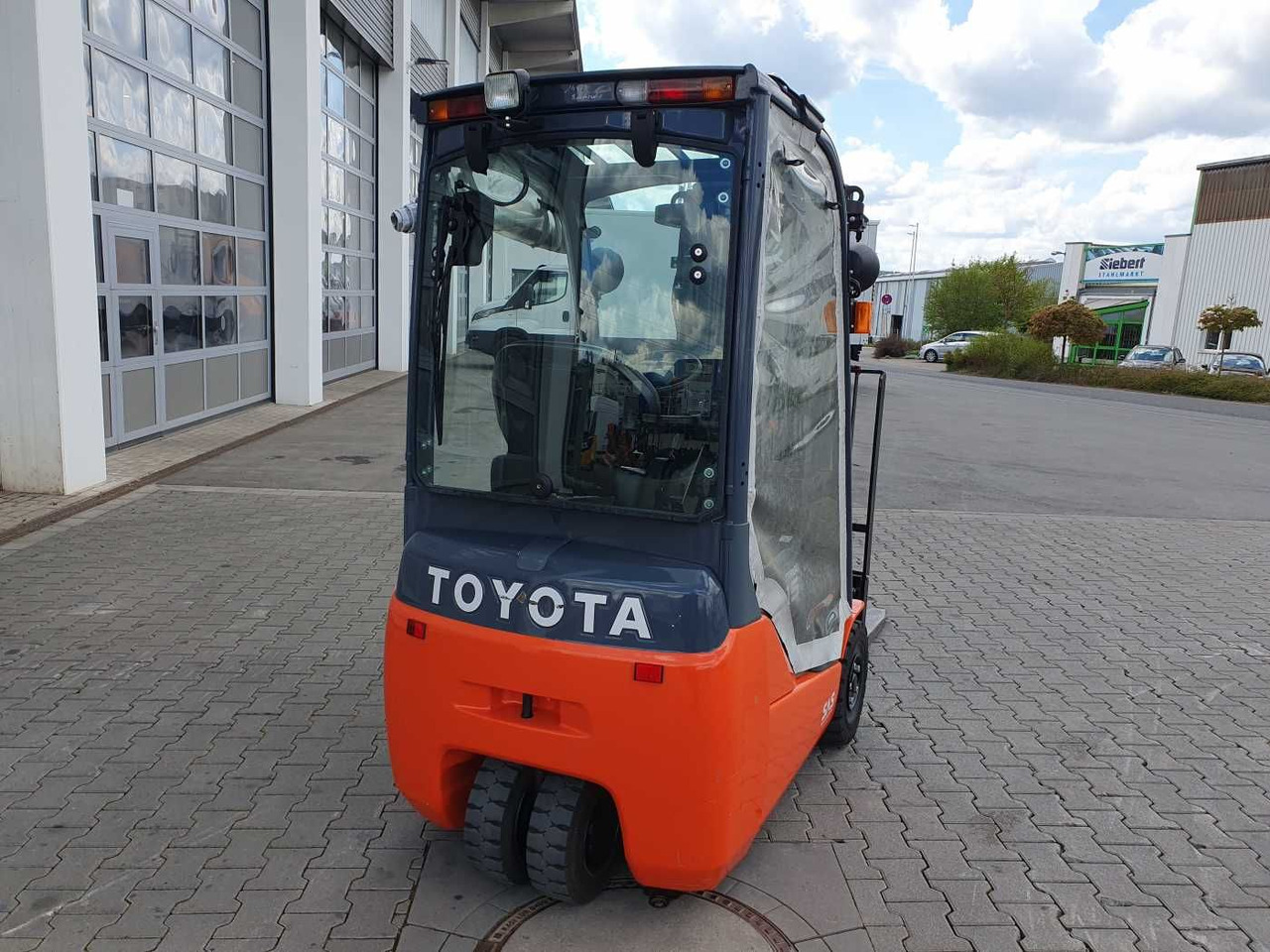 Toyota 8FBET15 / Triplex: 4.30m / nur 393h! / SS - Elektritõstuk: pilt 4 Toyota 8FBET15 / Triplex: 4.30m / nur 393h! / SS - Elektritõstuk: pilt 4