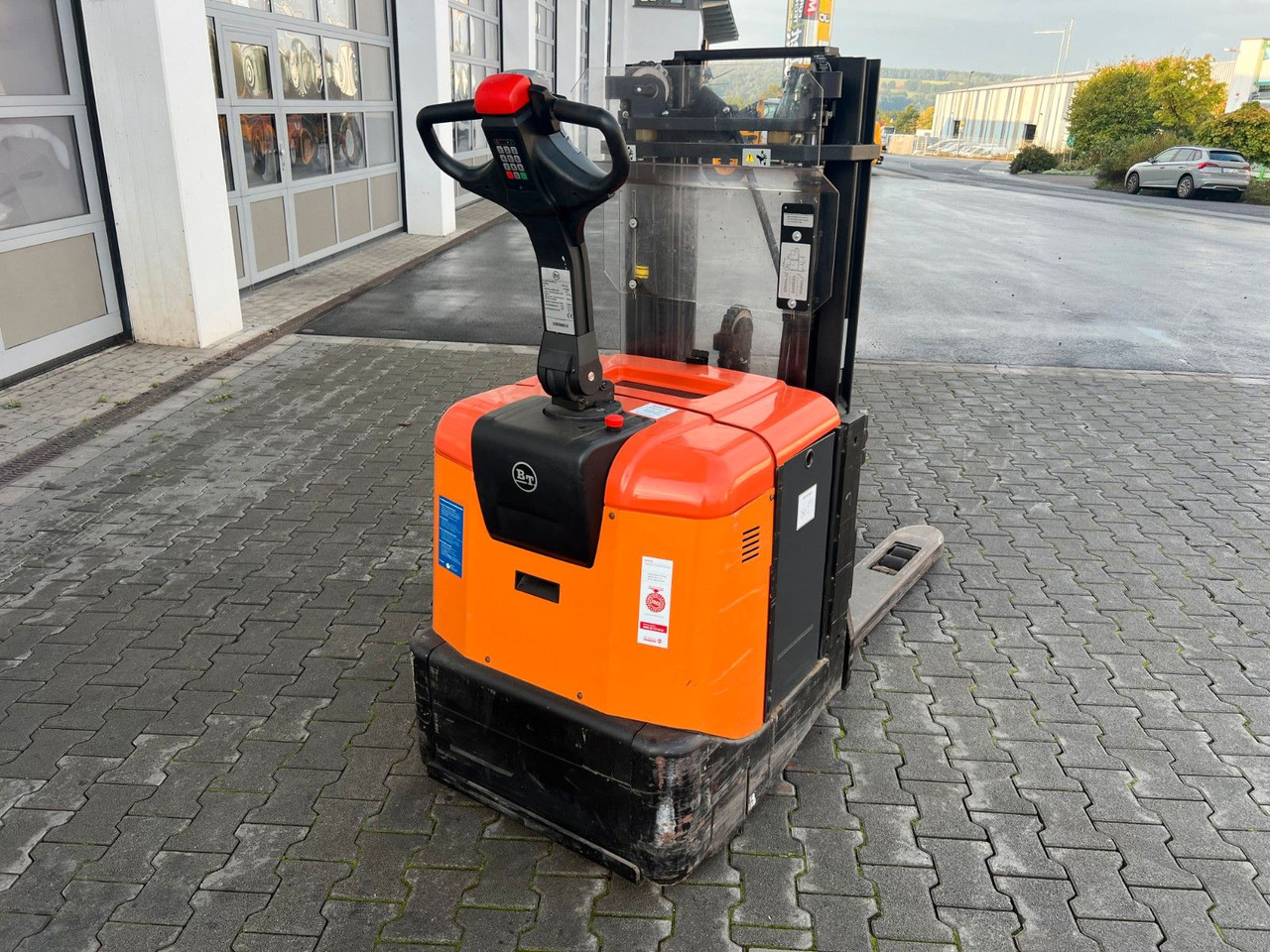 Toyota SPE 125 L / nur 382h ! / Hochhubwagen / 3.350mm - Virnastaja: pilt 4 Toyota SPE 125 L / nur 382h ! / Hochhubwagen / 3.350mm - Virnastaja: pilt 4