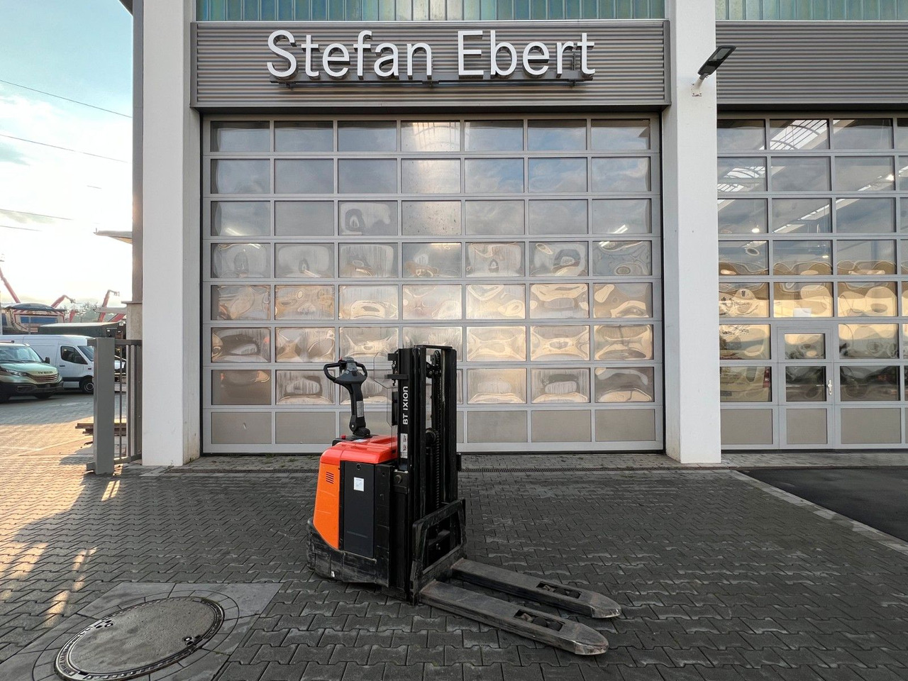 Toyota SPE 125 L / nur 382h ! / Hochhubwagen / 3.350mm - Virnastaja: pilt 1 Toyota SPE 125 L / nur 382h ! / Hochhubwagen / 3.350mm - Virnastaja: pilt 1