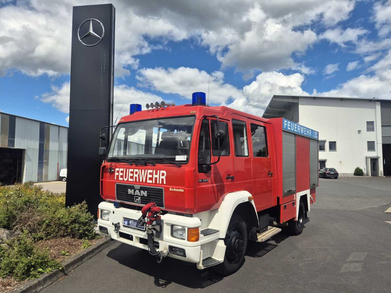 MAN 14.224 4x4 TLF 16/29 Tanklöschfahrzeug Feuerwehr - Veoauto: pilt 1 MAN 14.224 4x4 TLF 16/29 Tanklöschfahrzeug Feuerwehr - Veoauto: pilt 1