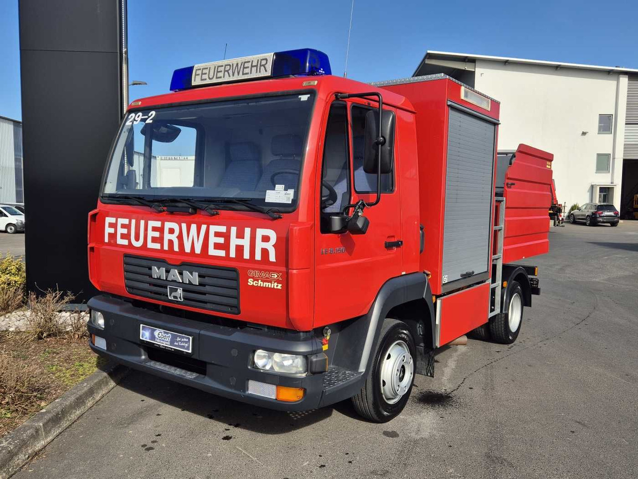 MAN LE 8.150 Schaumlöschfahrzeug Schmitz SLF25/25 - Veoauto: pilt 2 MAN LE 8.150 Schaumlöschfahrzeug Schmitz SLF25/25 - Veoauto: pilt 2