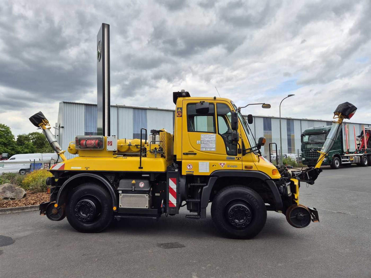 Mercedes-Benz Unimog U400 4x4 Zweiwege ZAGRO 800t/52 Achsen - Veoauto: pilt 5 Mercedes-Benz Unimog U400 4x4 Zweiwege ZAGRO 800t/52 Achsen - Veoauto: pilt 5