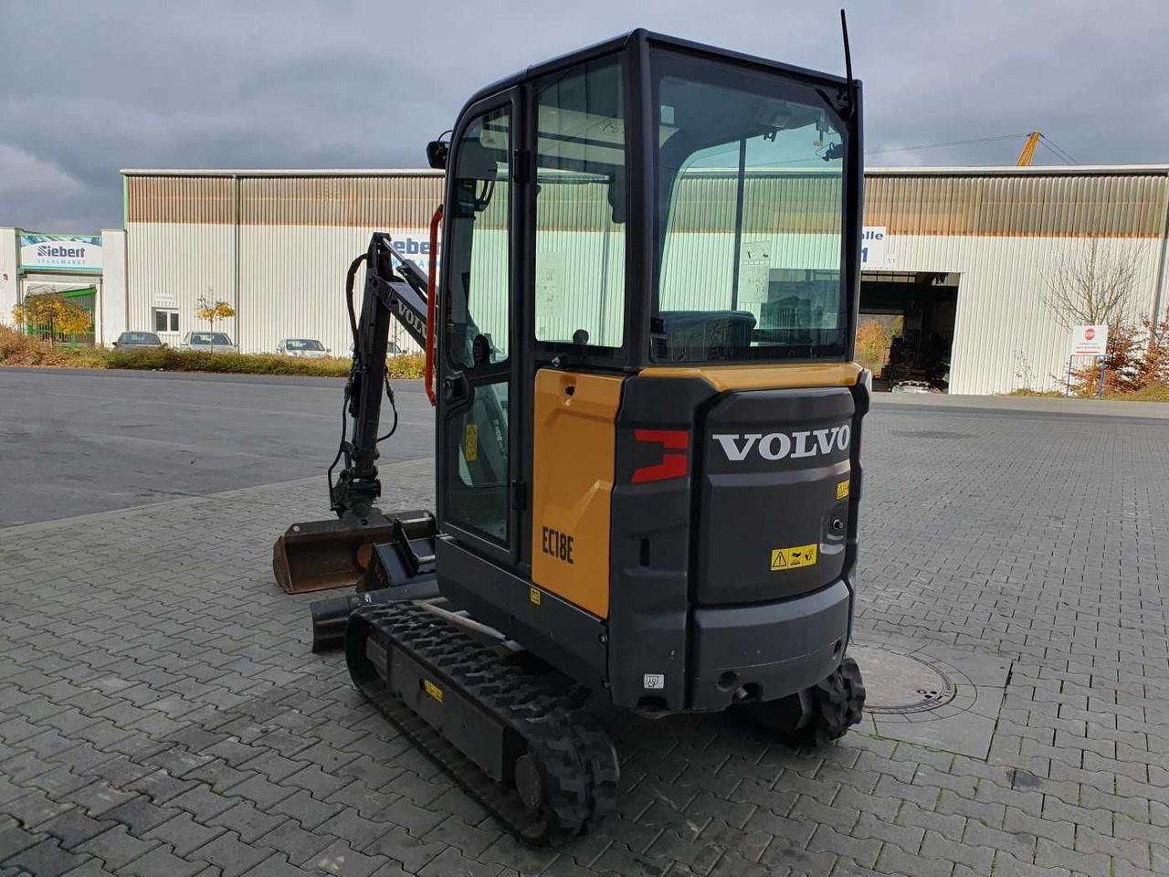 Volvo EC18E / nur 415h! / MS01 / 2021 / inkl 2x Löffel - Miniekskavaator: pilt 4 Volvo EC18E / nur 415h! / MS01 / 2021 / inkl 2x Löffel - Miniekskavaator: pilt 4