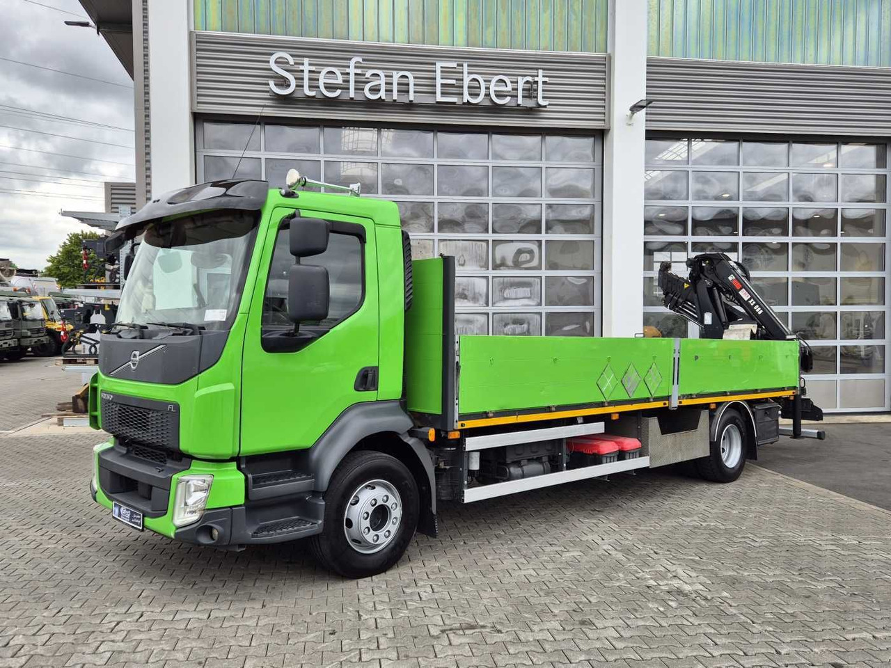 Volvo FL 42 R Kran Hiab XS 088 Funk bis 14 m! Kamera - Kraanaga veoauto: pilt 4 Volvo FL 42 R Kran Hiab XS 088 Funk bis 14 m! Kamera - Kraanaga veoauto: pilt 4