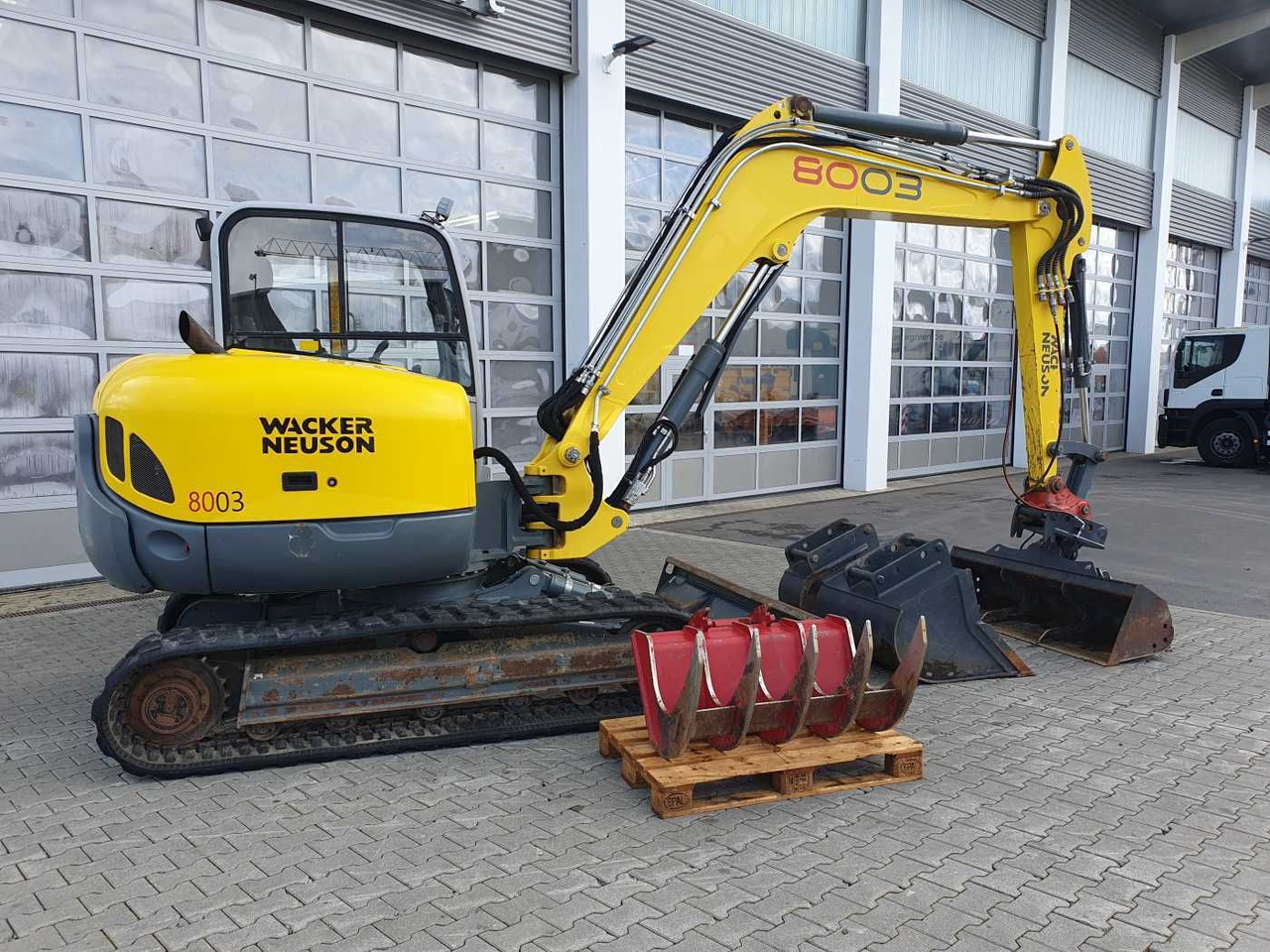Wacker 8003 / MS08 / nur 4.035h / 2014 / Löffelpaket - Lintekskavaator: pilt 3 Wacker 8003 / MS08 / nur 4.035h / 2014 / Löffelpaket - Lintekskavaator: pilt 3