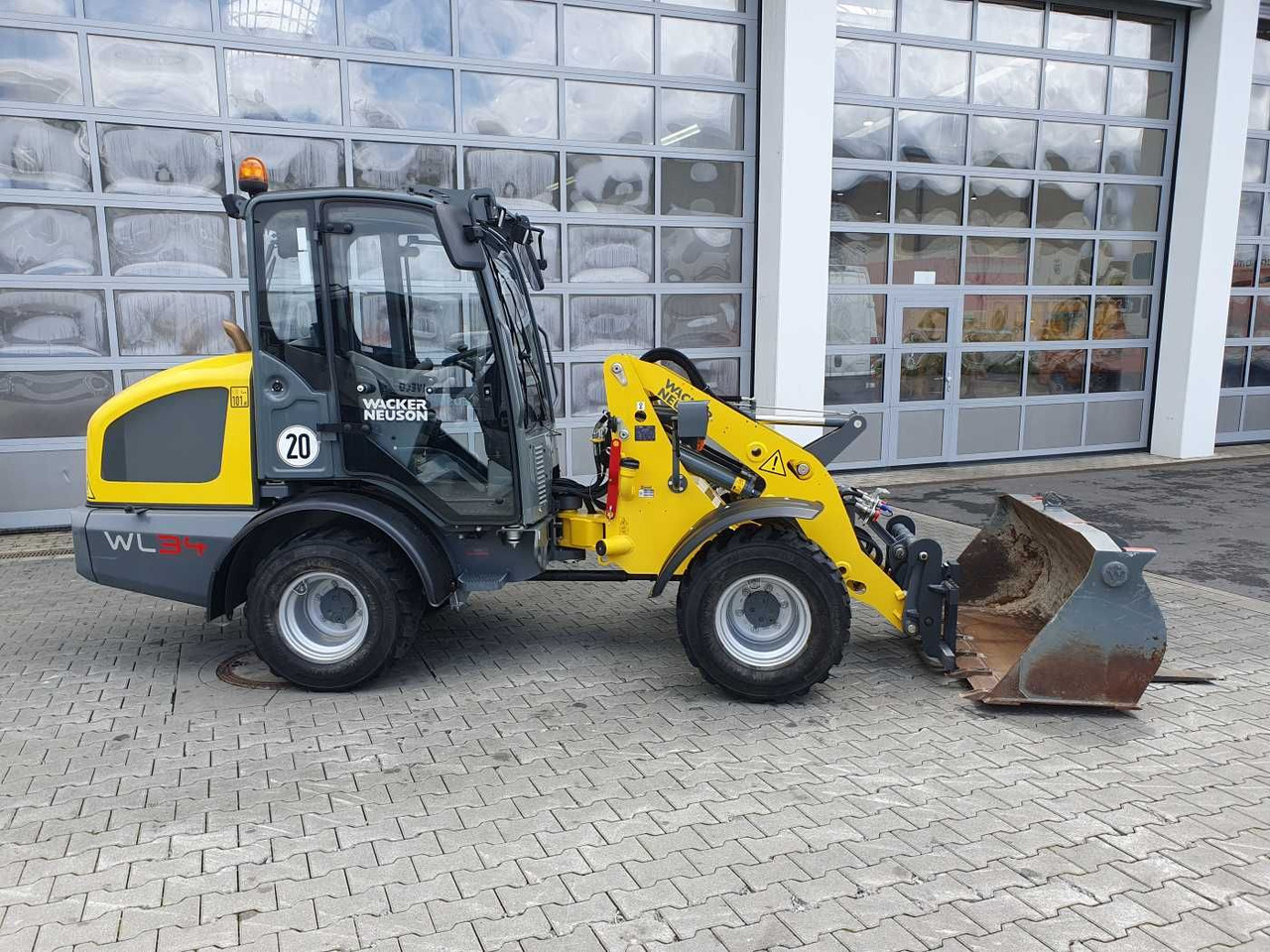 Wacker WL34 (RL40) / Schaufel + Gabel / nur 743h / 62PS - Rataslaadur: pilt 3 Wacker WL34 (RL40) / Schaufel + Gabel / nur 743h / 62PS - Rataslaadur: pilt 3