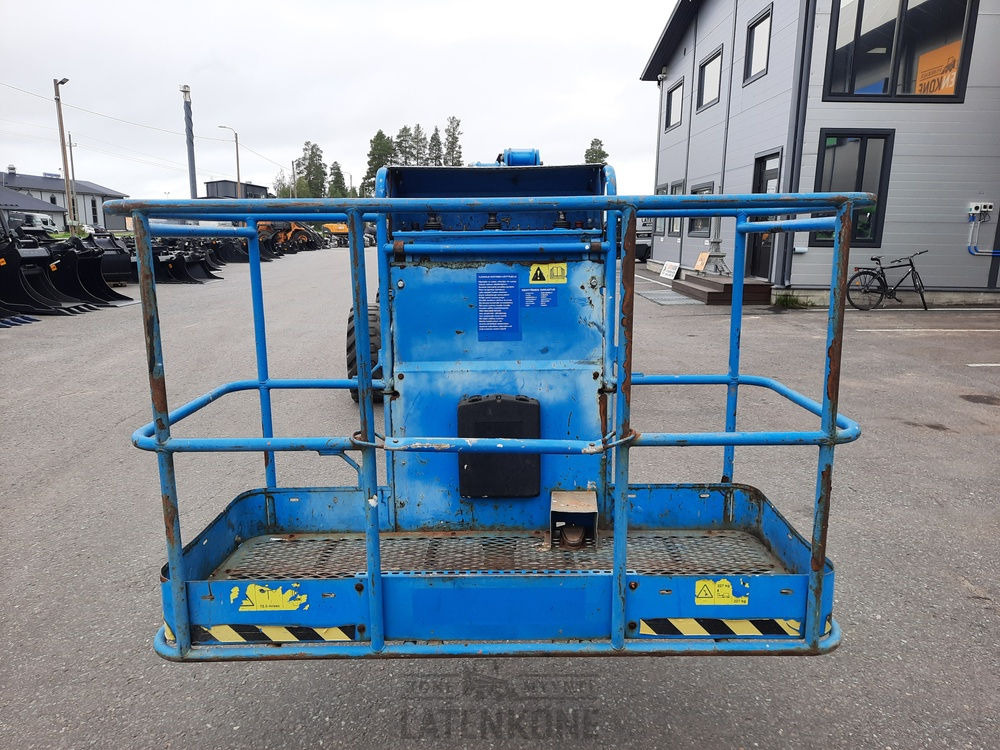 Genie Z-51/30J RT 4x4 Kuukulkija - Liigendpoom: pilt 3 Genie Z-51/30J RT 4x4 Kuukulkija - Liigendpoom: pilt 3