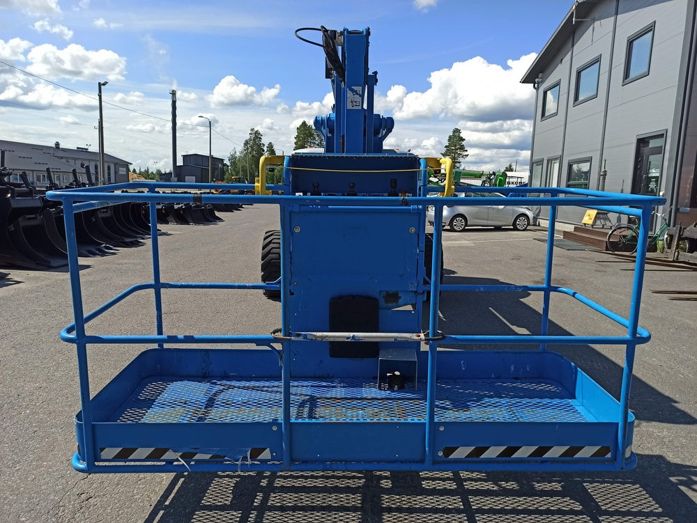 Genie Z-60/34J RT 4x4 Kuukulkija - Liigendpoom: pilt 3 Genie Z-60/34J RT 4x4 Kuukulkija - Liigendpoom: pilt 3