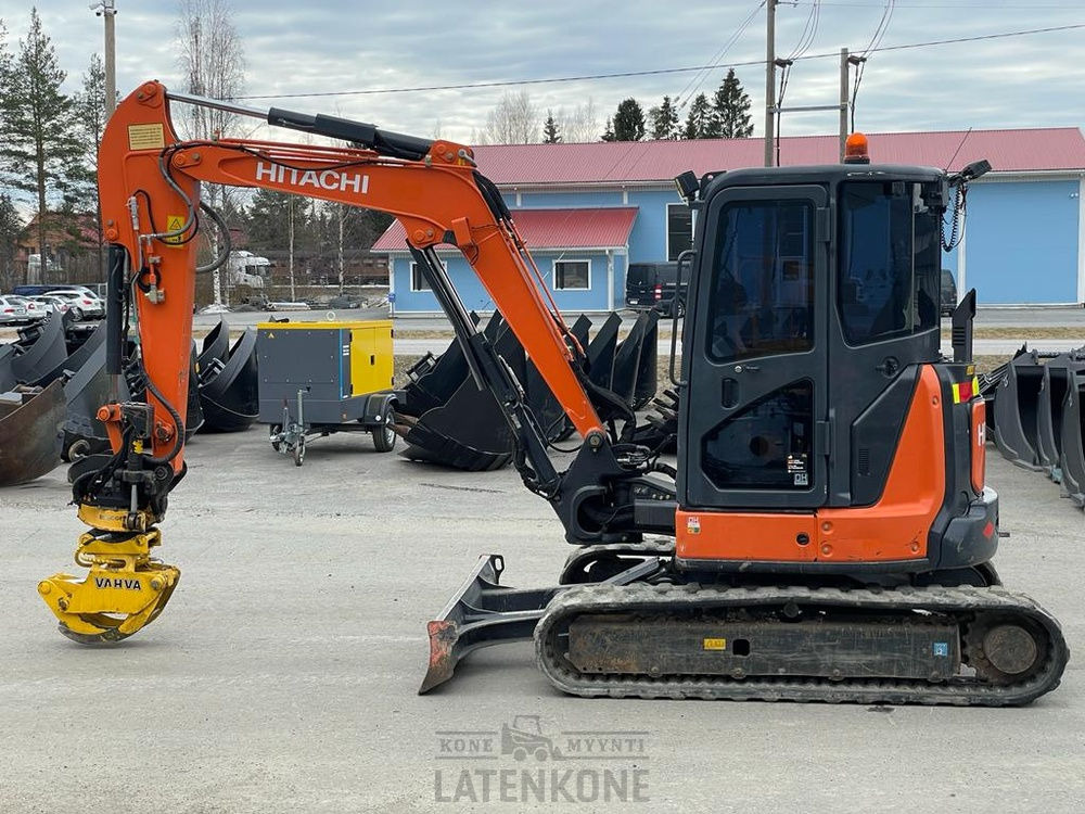 Hitachi ZX 48U-5A kaivinkone - Lintekskavaator: pilt 5 Hitachi ZX 48U-5A kaivinkone - Lintekskavaator: pilt 5