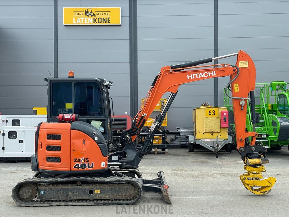 Hitachi ZX 48U-5A kaivinkone - Lintekskavaator: pilt 1 Hitachi ZX 48U-5A kaivinkone - Lintekskavaator: pilt 1
