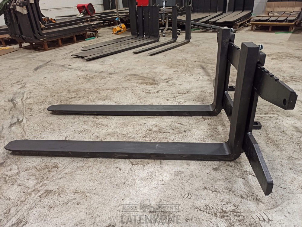 Laten Trukkipiikit 2000kg 1100mm/1200mm 2A Avant - Kahvlid - Ehitusmasinad: pilt 4 Laten Trukkipiikit 2000kg 1100mm/1200mm 2A Avant - Kahvlid - Ehitusmasinad: pilt 4