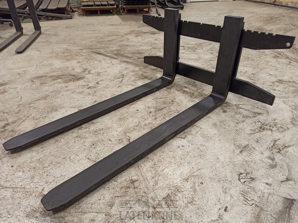 Laten Trukkipiikit 2000kg 1100mm/1200mm 2A Avant - Kahvlid - Ehitusmasinad: pilt 3 Laten Trukkipiikit 2000kg 1100mm/1200mm 2A Avant - Kahvlid - Ehitusmasinad: pilt 3