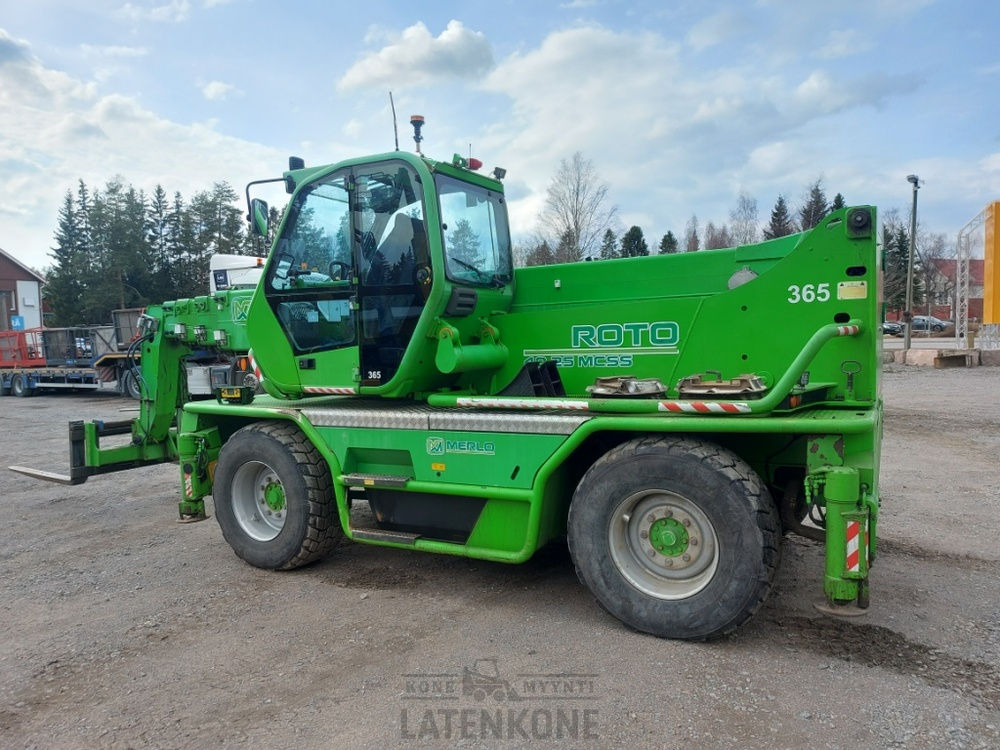 Merlo ROTO 40.25MCSS with basket, remote, jib - Teleskooplaadur: pilt 3 Merlo ROTO 40.25MCSS with basket, remote, jib - Teleskooplaadur: pilt 3