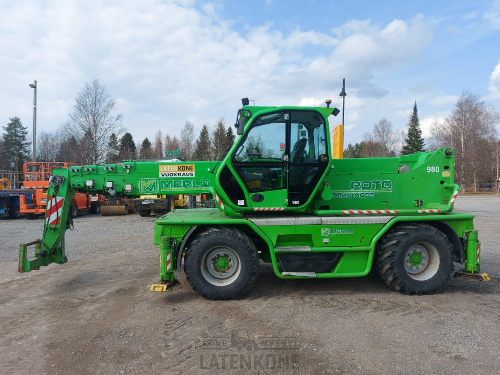 Merlo Roto 40.25MCSS with basket, remote and jib - Teleskooplaadur: pilt 1 Merlo Roto 40.25MCSS with basket, remote and jib - Teleskooplaadur: pilt 1