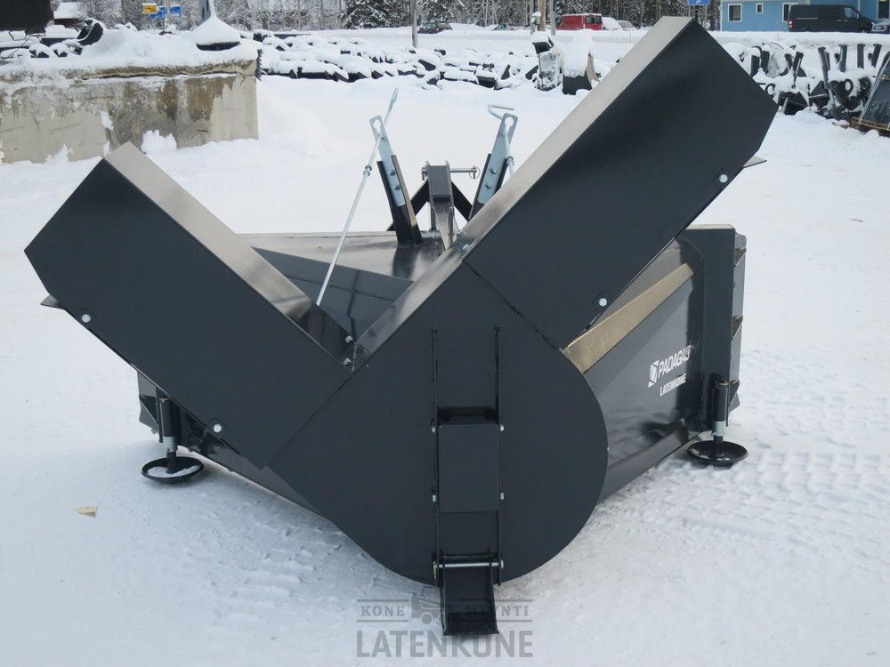 Padagas Traktorin Lumilinko SBV-2250 - Lumepuhur: pilt 4 Padagas Traktorin Lumilinko SBV-2250 - Lumepuhur: pilt 4
