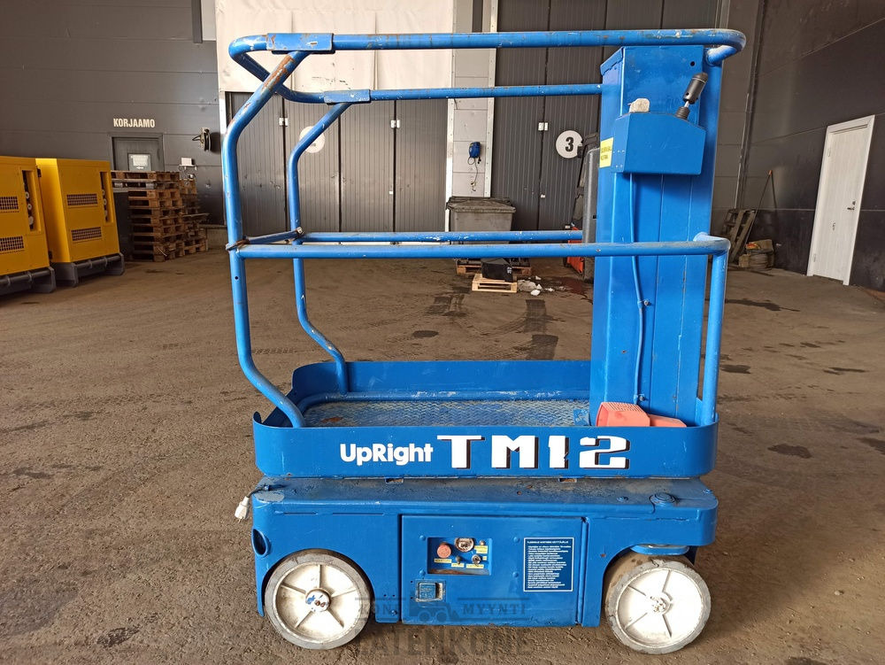 UpRight TM12 Akkusaksilava - Masttõstuk: pilt 1 UpRight TM12 Akkusaksilava - Masttõstuk: pilt 1