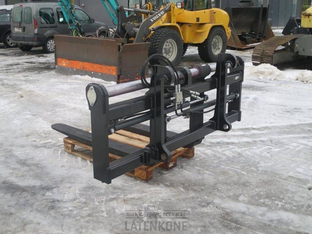 Volvo Hydrauliset trukkipiikit 8000kg 2000mm/1500mm PIN Volvo BM - Kahvlid - Ehitusmasinad: pilt 5 Volvo Hydrauliset trukkipiikit 8000kg 2000mm/1500mm PIN Volvo BM - Kahvlid - Ehitusmasinad: pilt 5