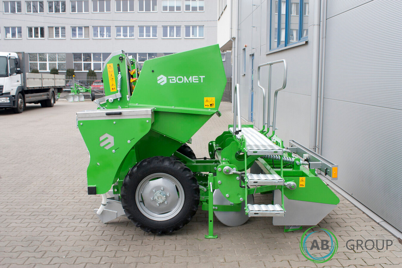 Bomet Gemini S339/1 two-row potato planter (inter-row width: 75 - 90 cm) - Kartulipanija: pilt 3 Bomet Gemini S339/1 two-row potato planter (inter-row width: 75 - 90 cm) - Kartulipanija: pilt 3