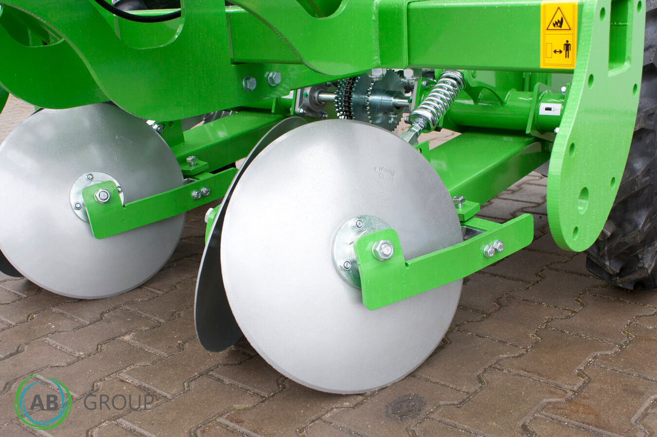Bomet Gemini S339 two-row potato planter (inter-row width: 67.5 - 80 cm) - Kartulipanija: pilt 5 Bomet Gemini S339 two-row potato planter (inter-row width: 67.5 - 80 cm) - Kartulipanija: pilt 5