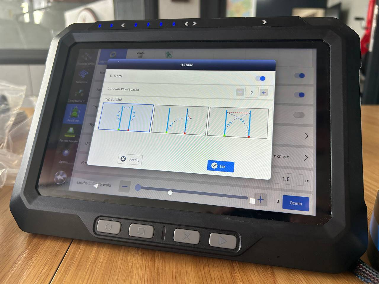 DOKEN AF305 ? Profesjonalna Nawigacja Rolnicza RTK 2,5 cm - Juhtimissüsteem - Põllutööseade: pilt 5 DOKEN AF305 ? Profesjonalna Nawigacja Rolnicza RTK 2,5 cm - Juhtimissüsteem - Põllutööseade: pilt 5