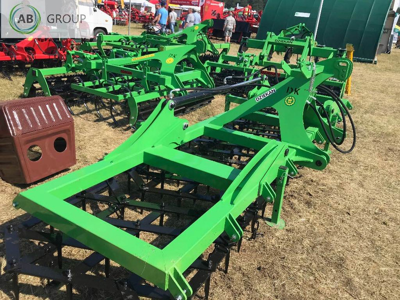 Dziekan składana hydraulicznie brona łąkowa WUKA 5m 5C20H - Äke: pilt 2 Dziekan składana hydraulicznie brona łąkowa WUKA 5m 5C20H - Äke: pilt 2