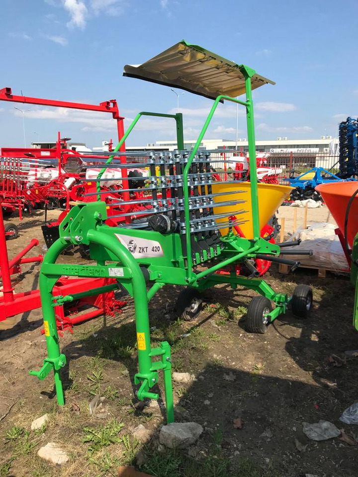 Inter-Tech Rotary Rake ZKT-420, 4.2 m - Kaarutaja/ Reha: pilt 5 Inter-Tech Rotary Rake ZKT-420, 4.2 m - Kaarutaja/ Reha: pilt 5