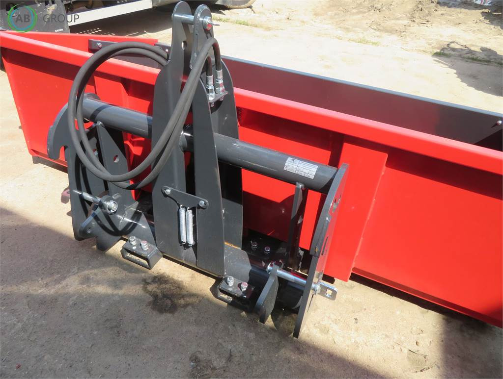 Inter-Tech hydraulic loading bucket 2.4 m, SS13 - Laaduri kopp - Põllutööseade: pilt 4 Inter-Tech hydraulic loading bucket 2.4 m, SS13 - Laaduri kopp - Põllutööseade: pilt 4