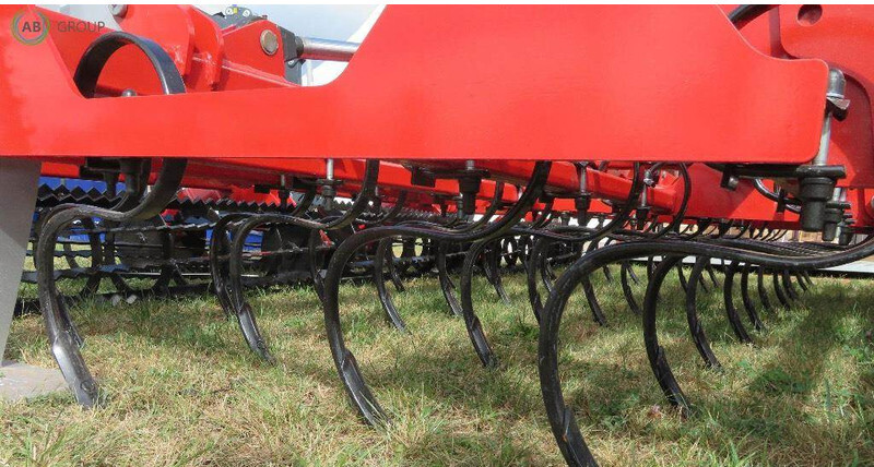ROL-EX agregat uprawowy hydraulicznie składany 4.2 m - Kultivaator: pilt 3 ROL-EX agregat uprawowy hydraulicznie składany 4.2 m - Kultivaator: pilt 3