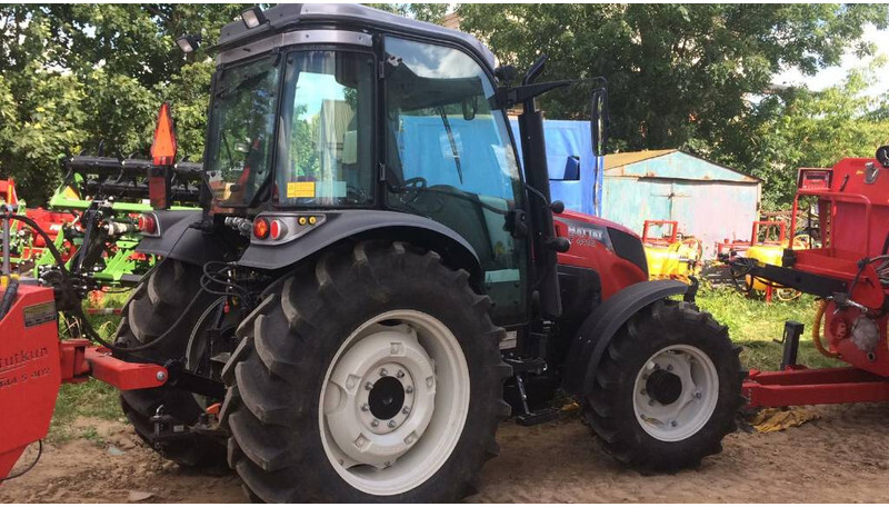 Traktor Hattat / Ciągnik rolniczy T4110 - Traktor: pilt 5 Traktor Hattat / Ciągnik rolniczy T4110 - Traktor: pilt 5