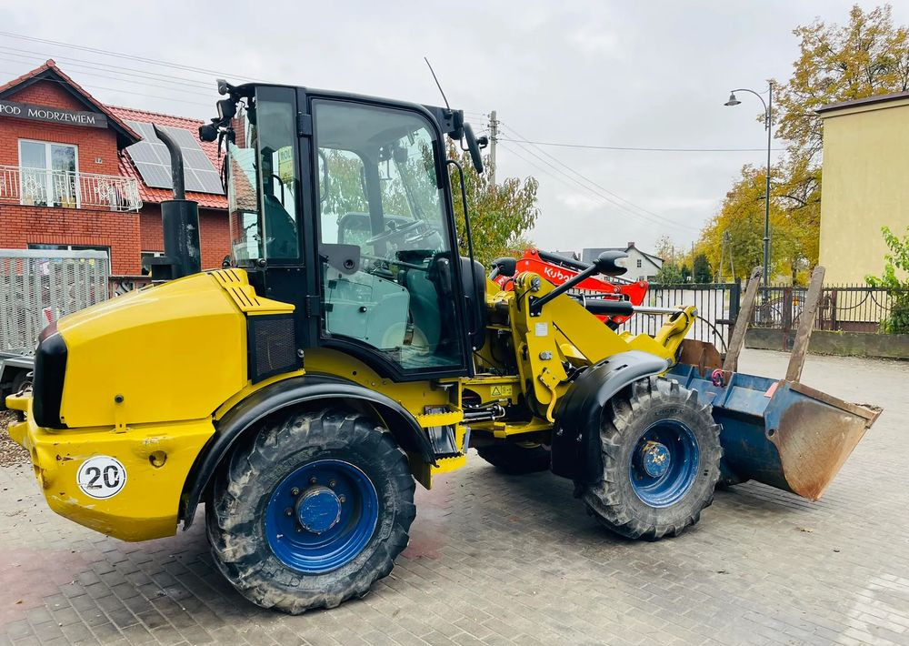 Caterpillar 908H - Rataslaadur: pilt 4 Caterpillar 908H - Rataslaadur: pilt 4