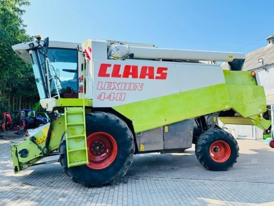 Claas LEXION 440 - Kombain: pilt 1 Claas LEXION 440 - Kombain: pilt 1