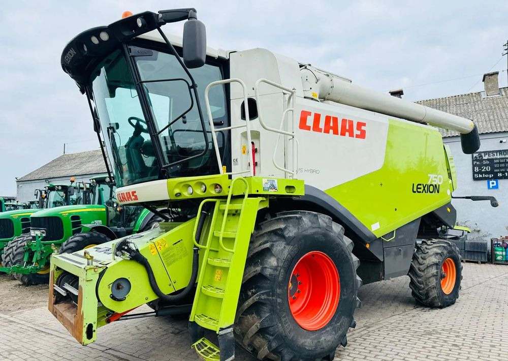 Claas LEXION 750 APS HYBRID - Kombain: pilt 1 Claas LEXION 750 APS HYBRID - Kombain: pilt 1