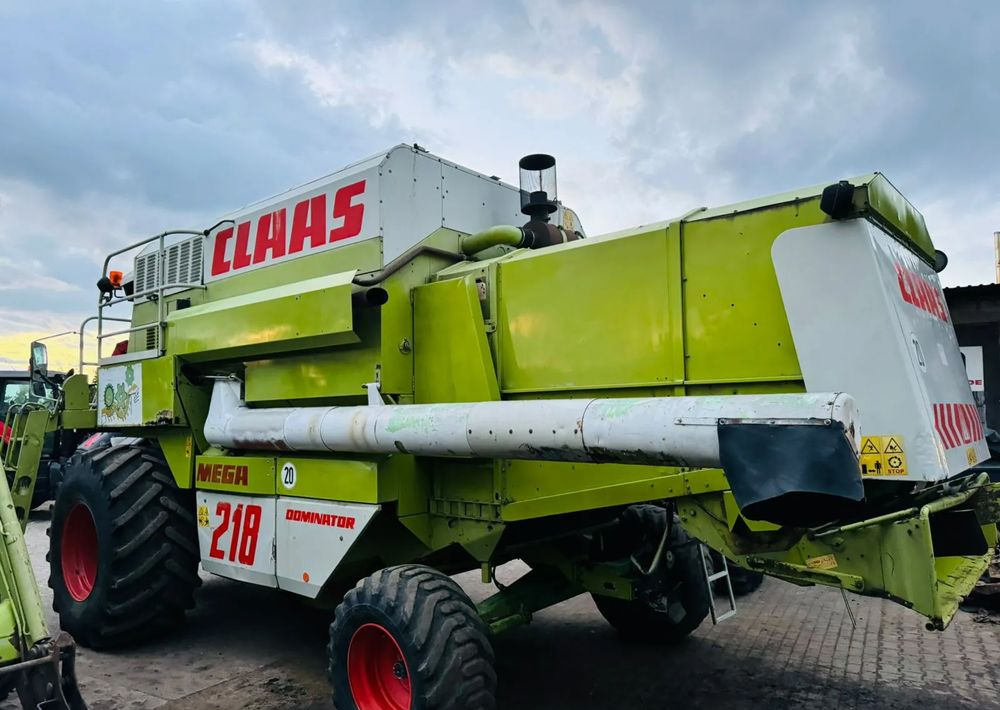 Claas MEGA 218 - Kombain: pilt 3 Claas MEGA 218 - Kombain: pilt 3