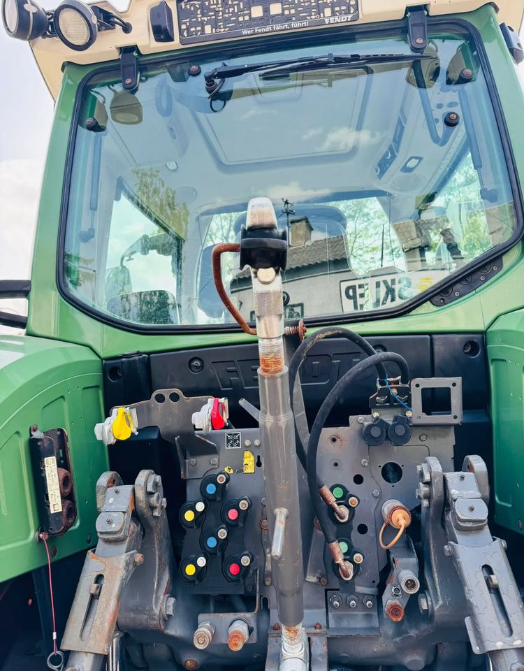 Traktor Fendt 724: pilt 11