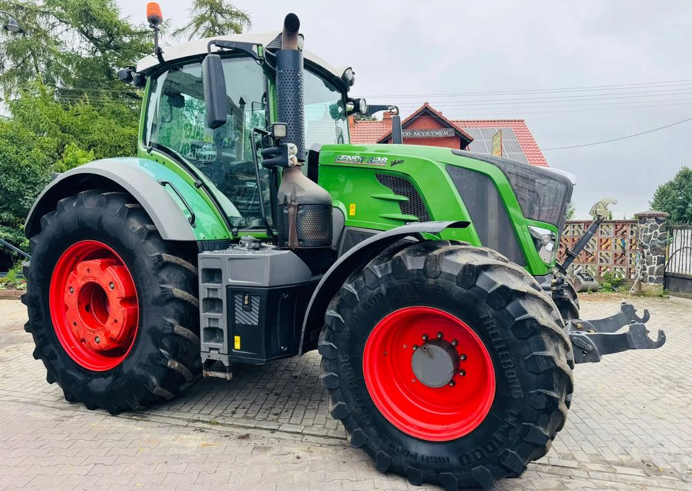 Fendt 828 Vario Profi Plus - Traktor: pilt 3 Fendt 828 Vario Profi Plus - Traktor: pilt 3