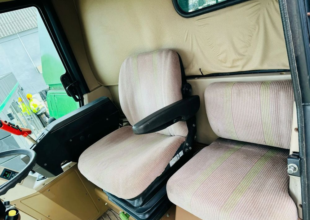 Kombain John Deere 2254: pilt 17