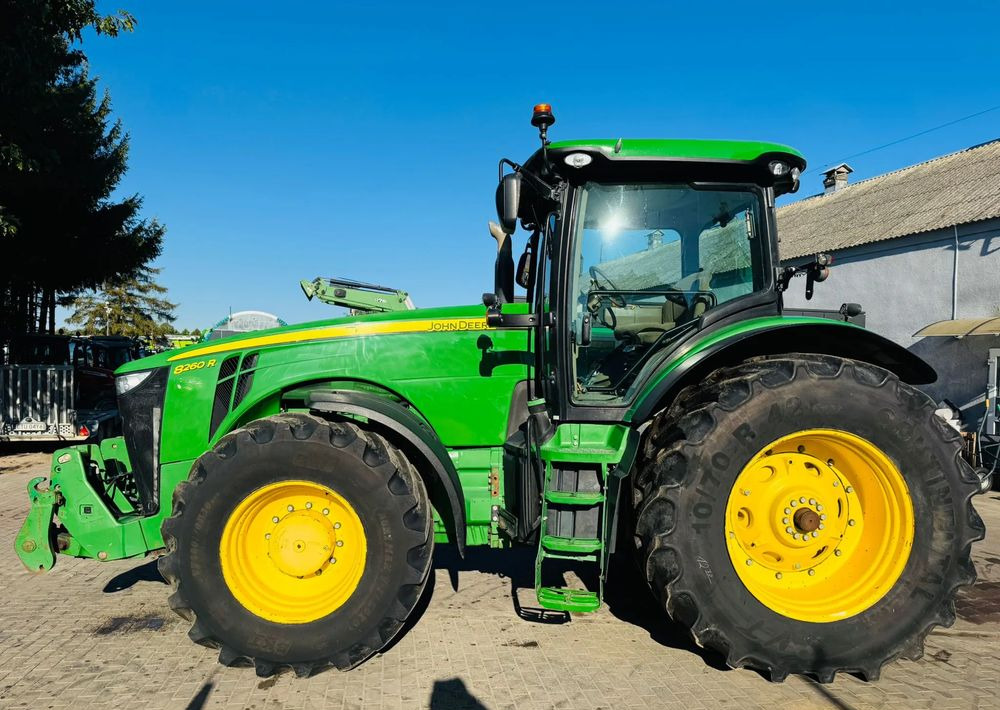 John Deere 8260R - Traktor: pilt 5 John Deere 8260R - Traktor: pilt 5